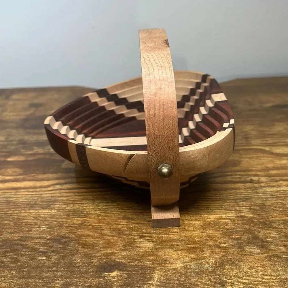 Handcrafted 5” Wooden Collapsible Heart Basket with Handle Trinket Dish‎